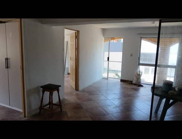 2 BEDROOM PROPERTY TO RENT IN BLUFF